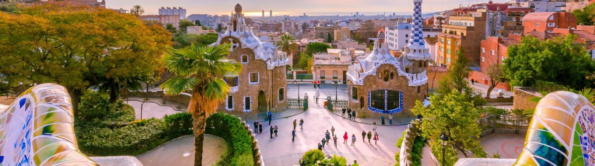 barcelona-parc-guell-view_shutterstock_407568172-1200×335