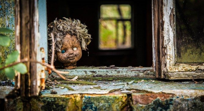 Chernobyl – Doll looks out a window