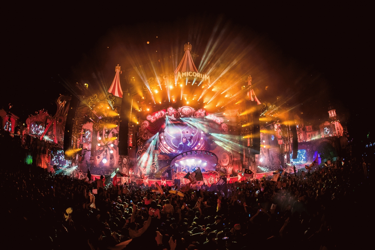 Tomorrowland at night Tomorrowland at night