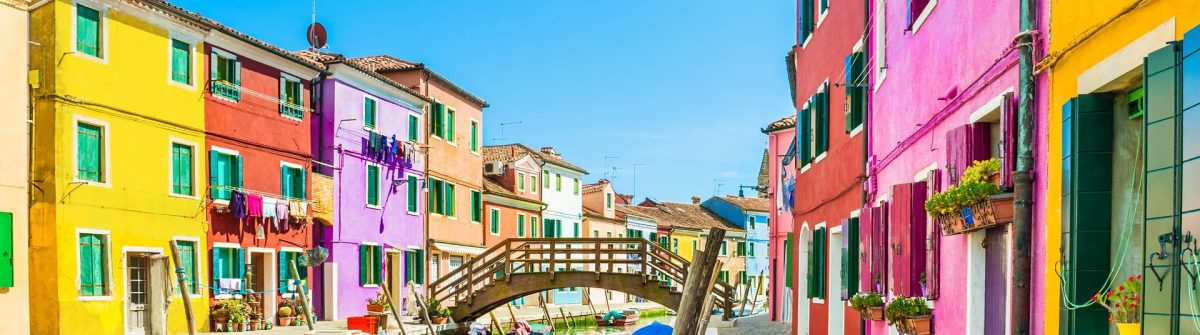 Bontgekleurde huizen in Burano