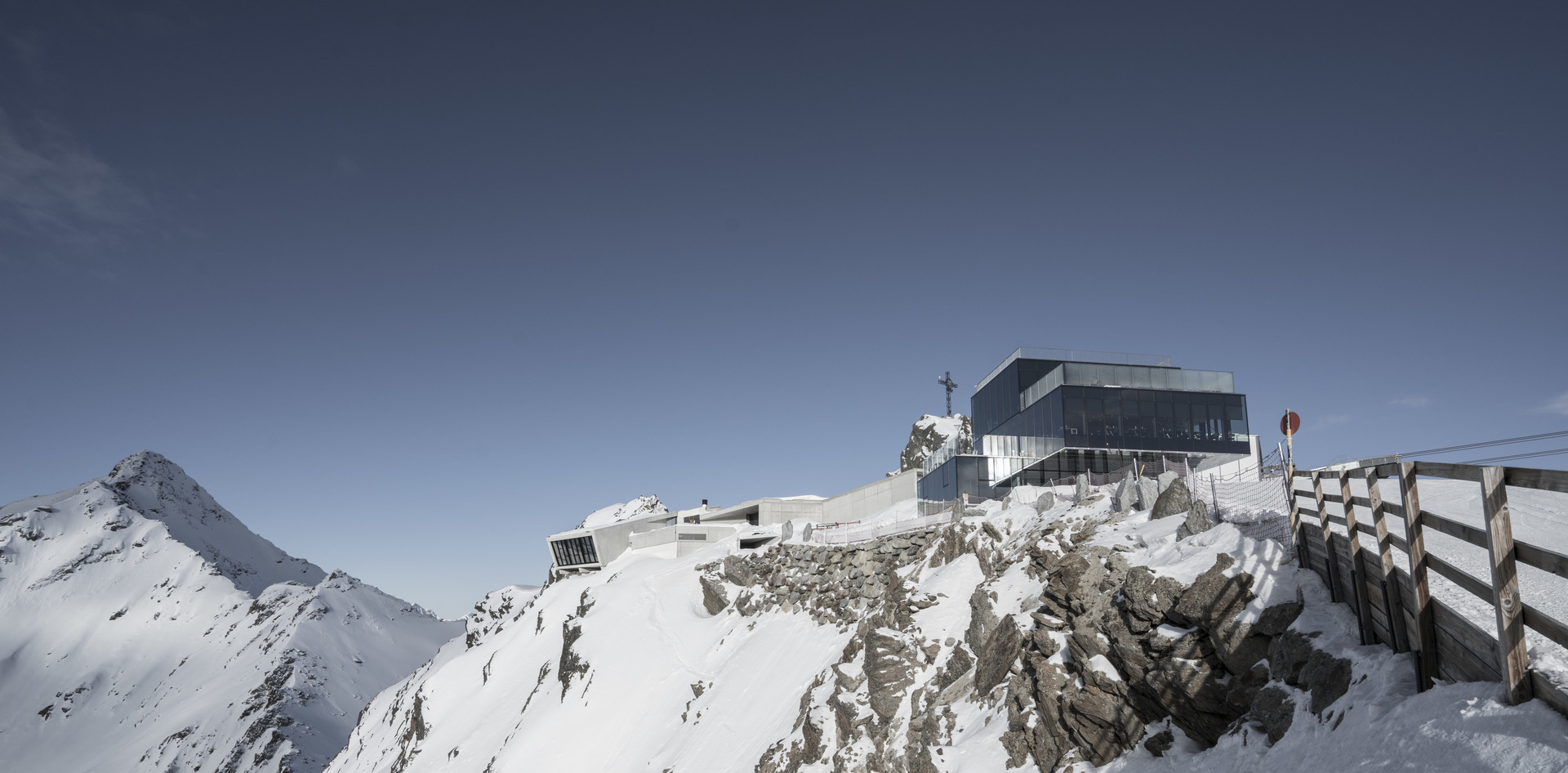 James Bond Sölden Tirol James Bond Sölden Tirol
