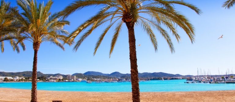 Het strand van Sant Antoni de Portmany