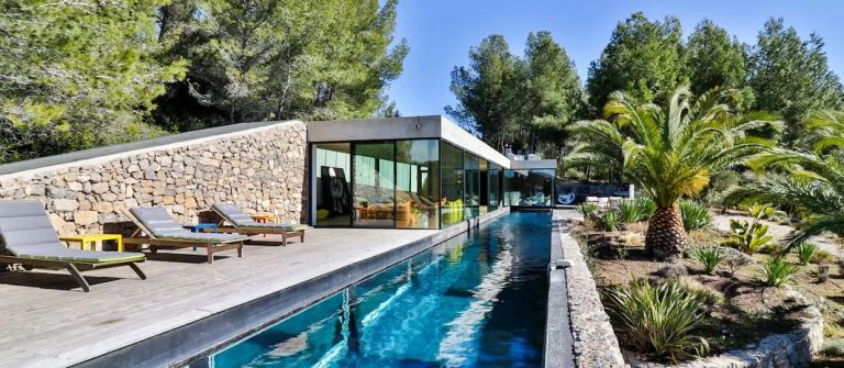 Villa on the Rocks