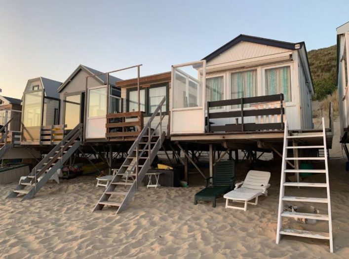 Strandhuisje Dishoek Airbnb