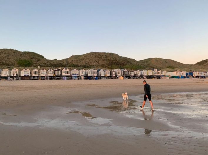 Strandhuisje Dishoek Airbnb