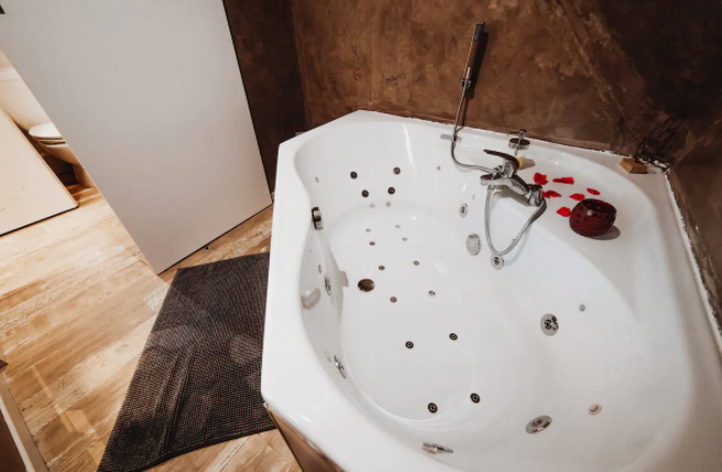 Boshuisje met bubbelbad in de Ardennen