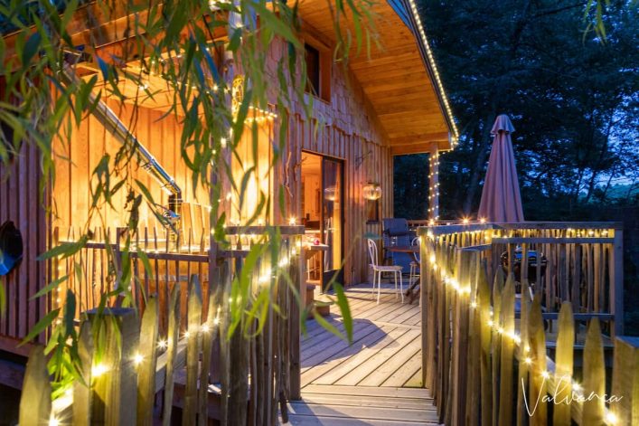 Houten boomhut in de Ardennen