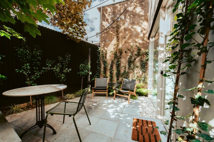 Design Airbnb in Rotterdam