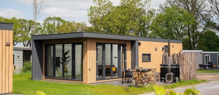 Oak Lodge met hottub