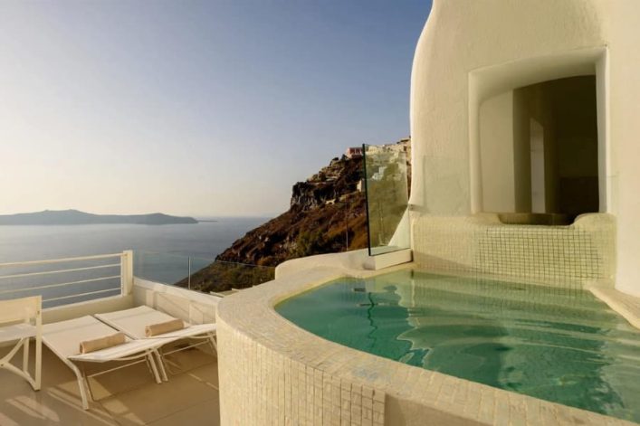 Nefeles luxury suites