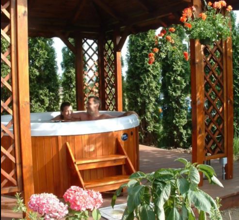 Hottub van de boomhut in de Ardennen