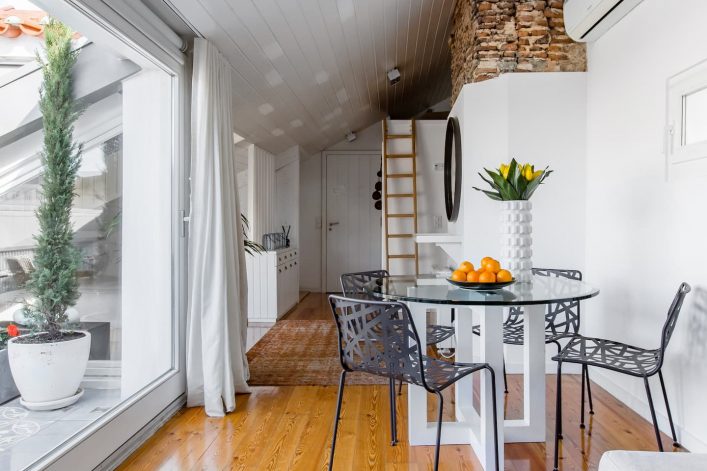 Loft in Heritage Building Lissabon