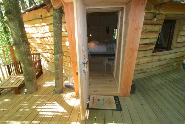 Boomhut met terras en minibar in de Ardennen