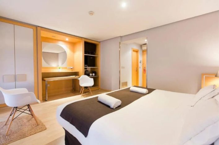 YOU & CO. J. Botánico Boutique