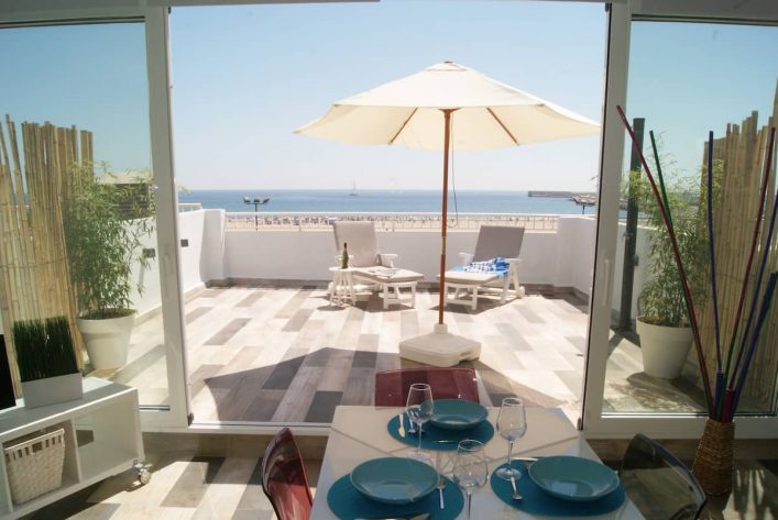 Airbnb in Valencia met zeezicht