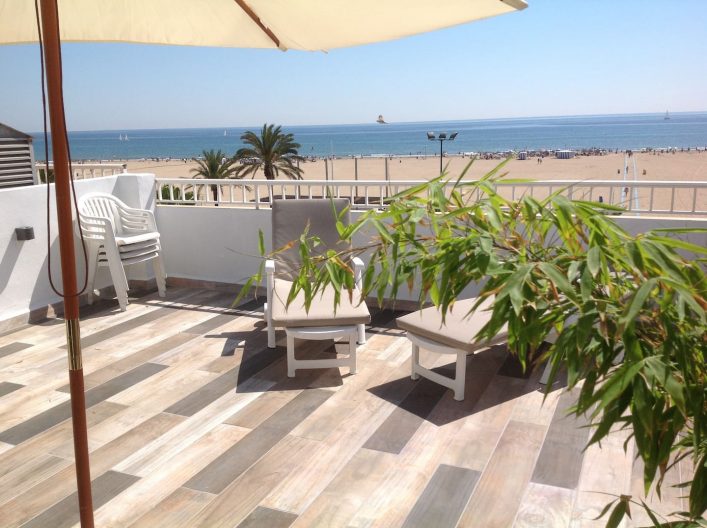 Airbnb in Valencia met zeezicht