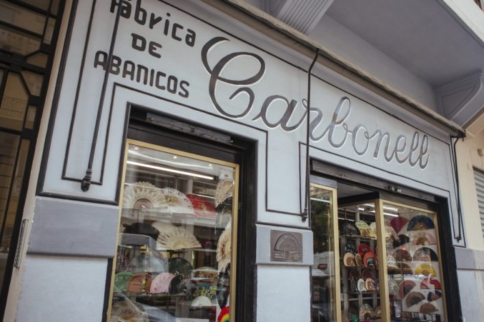handgemaakte waaiers carbonell
