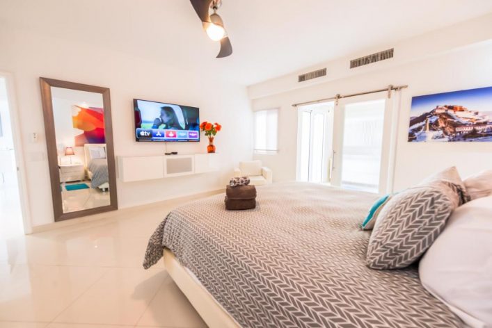 Coco Beachfront Paradise