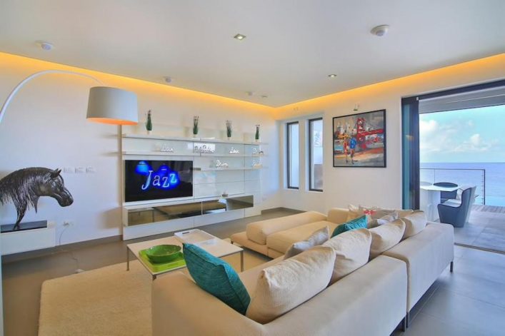 Oceanfront Condo Maho Reef