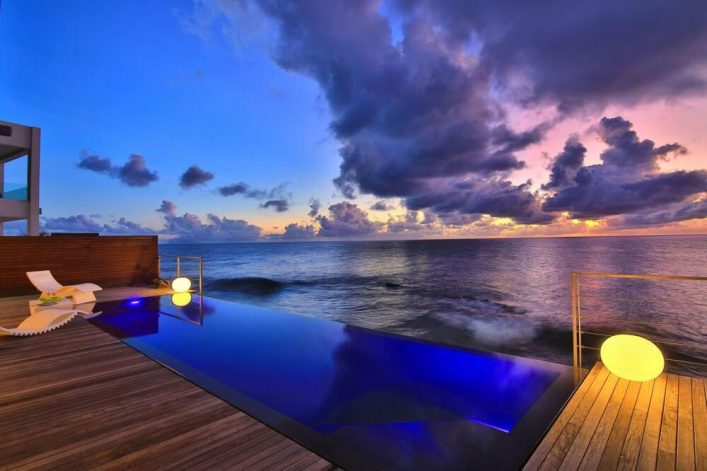 Oceanfront Condo Maho Reef