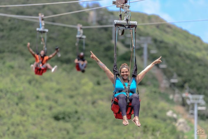 Ziplinen bij Rainforest Adventure