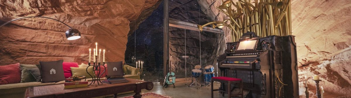 HGNL-Grinch-Cave-Vacasa