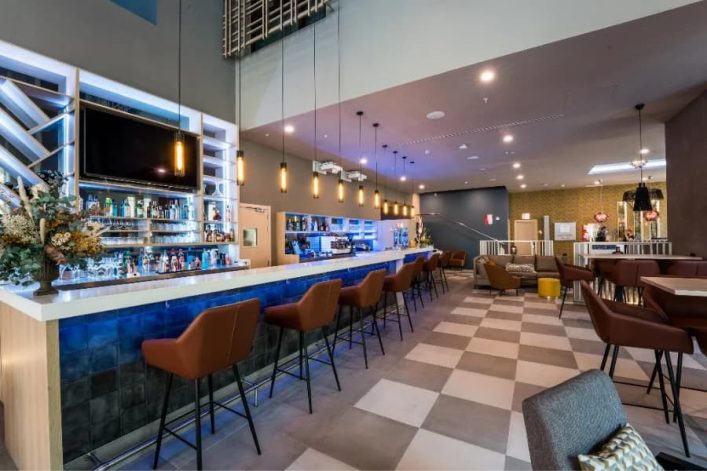 Leonardo Royal Hotel Barcelona Fira bar