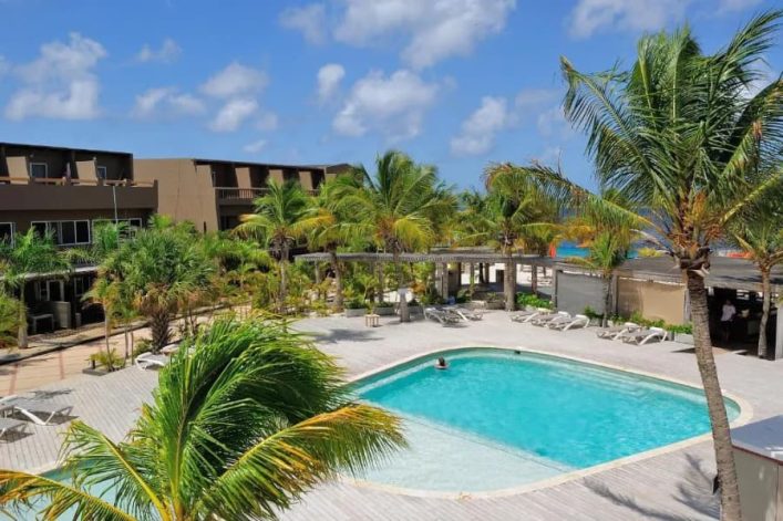 Eden Beach Resort Bonaire pool