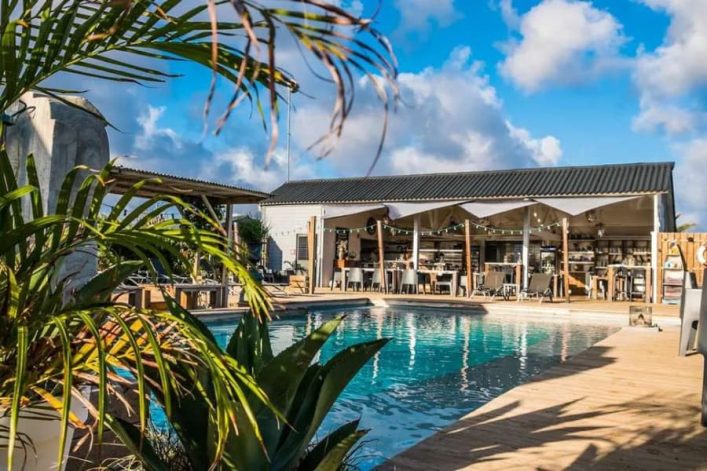 Red Palm Village pool