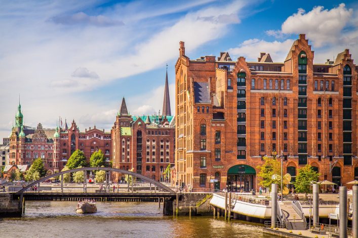 Hamburg-shutterstock_470940518