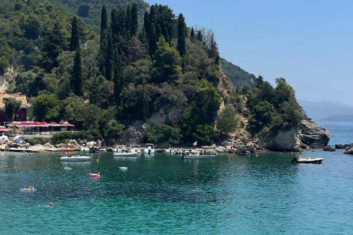 Uitzicht over strand parga